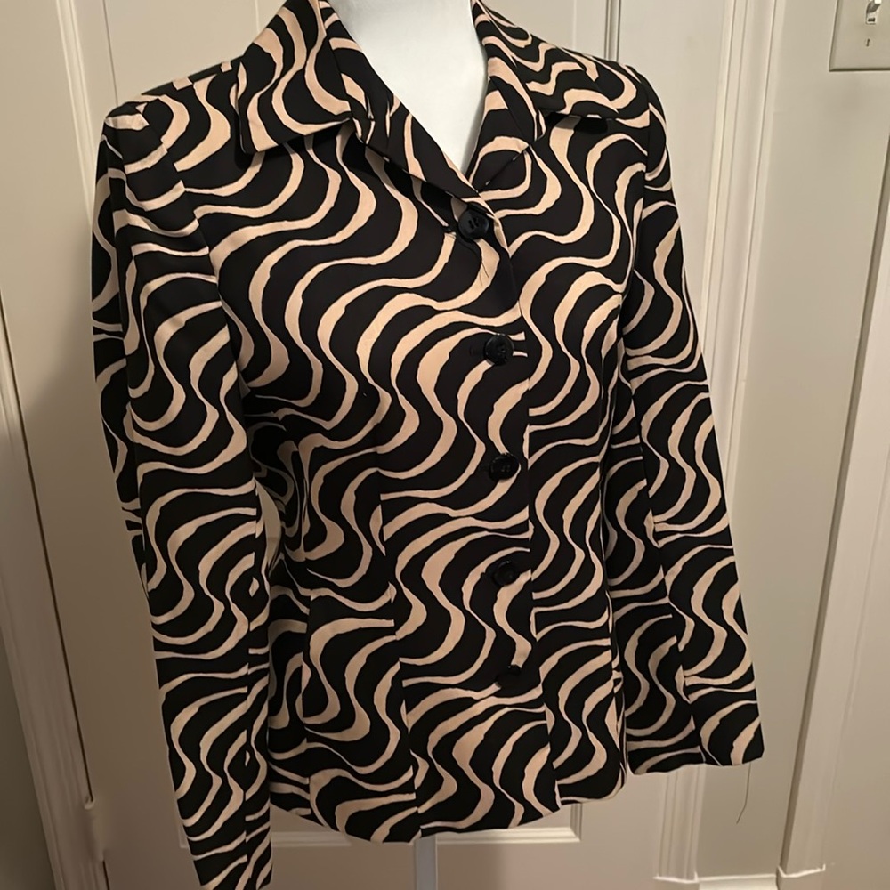 Striking silk blend jacket from Jones New York